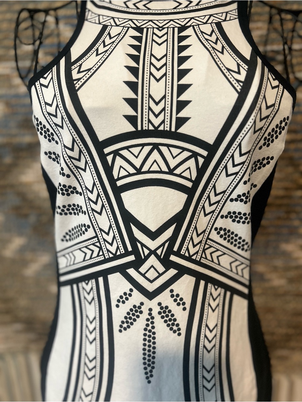Express Black & White Geometric Bodycon Dress - Picture 4 of 10